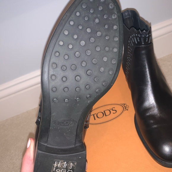 Tod’s black boots - Picture 8 of 8